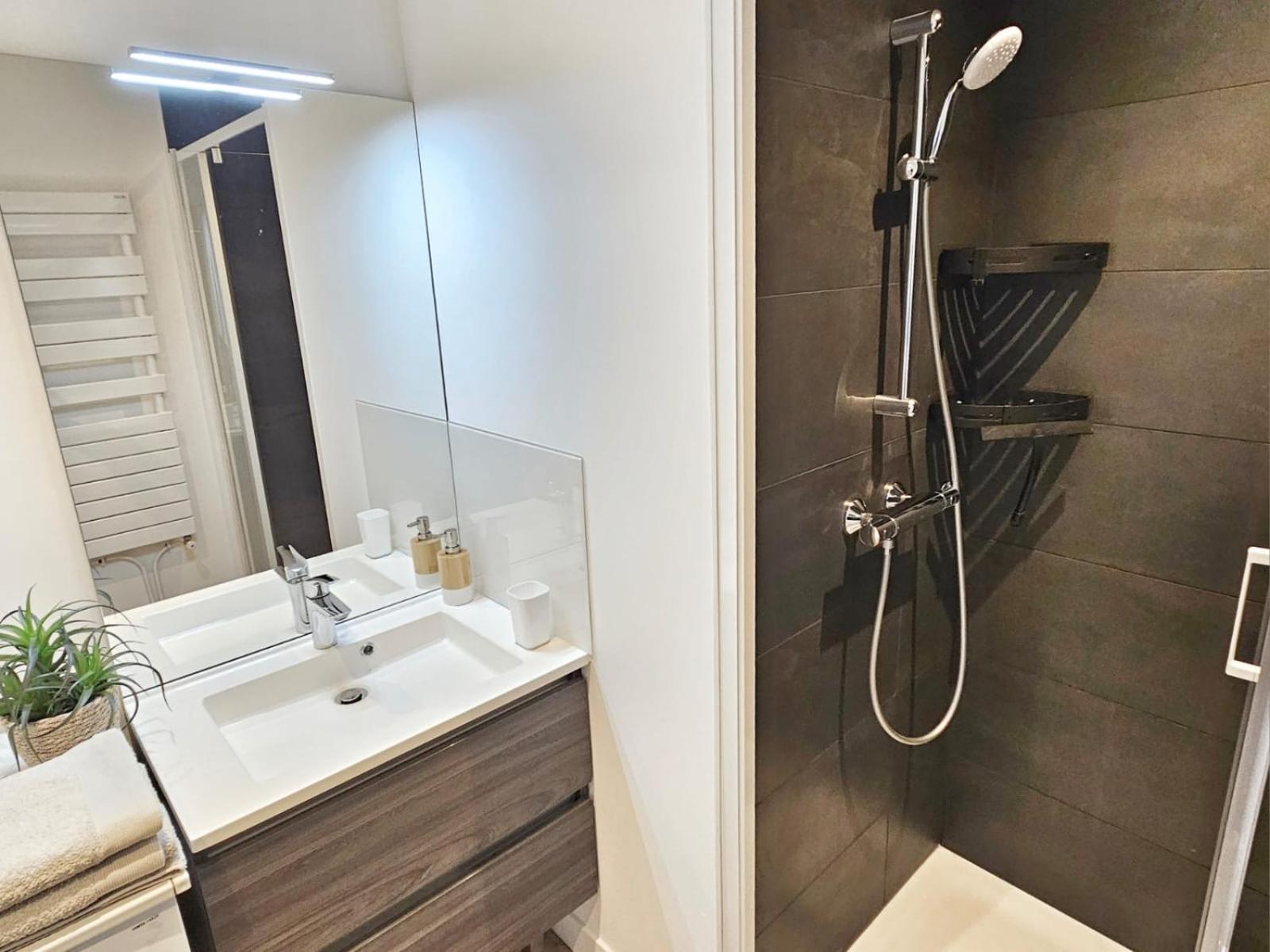 T2 Design Proche Gare/Intra-M/Sillon, Garage Prive Apartment Saint-Malo Bagian luar foto